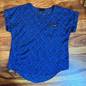 Cynthia Rowley Blouse Blue‎ Black Geometric Print Zip Chest Pocket Short Sleeve